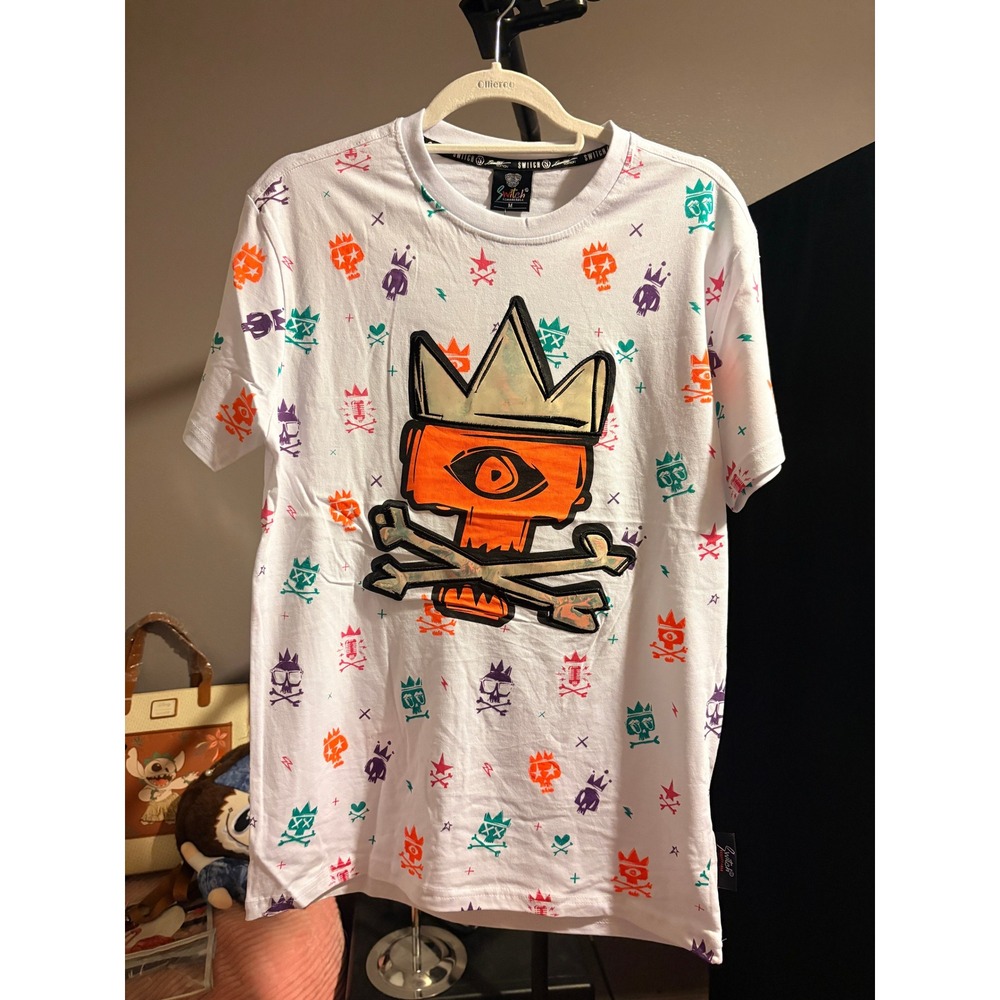 Switch Remarkable Mens White Graphic T-Shirt All Over Skull Print Size M